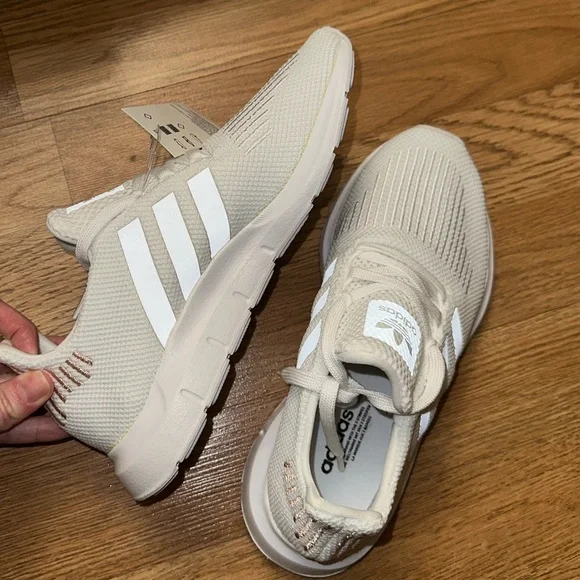 adidas white swift run sneakers — Classic Brand Packaging - Picture 5 of 6